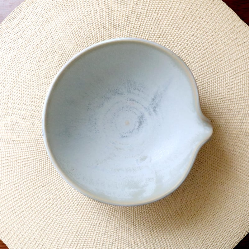 白い結晶釉の片口鉢 | 創作工房 あめつち薫る
