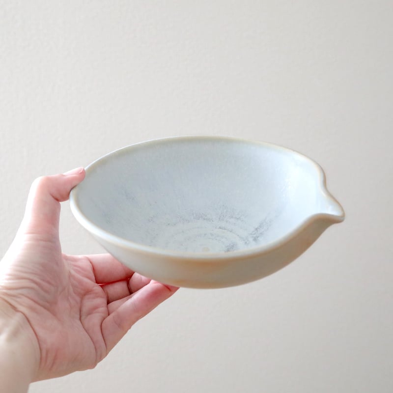 白い結晶釉の片口鉢 | 創作工房 あめつち薫る