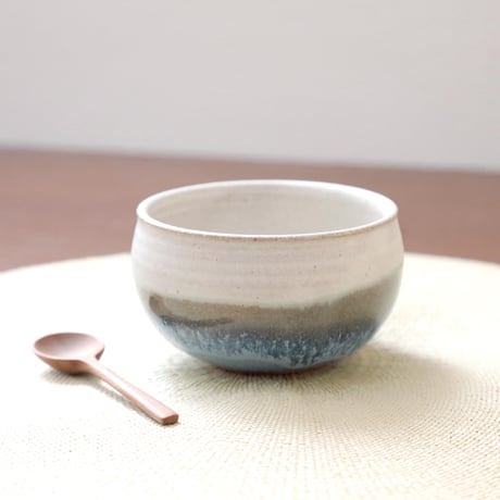 【SALE】マット釉と水色釉薬のかけ分けボウル
