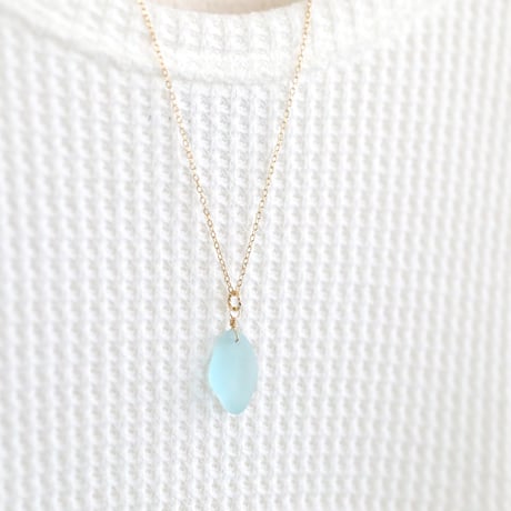 シーグラスのネックレス / ウォーターブルー