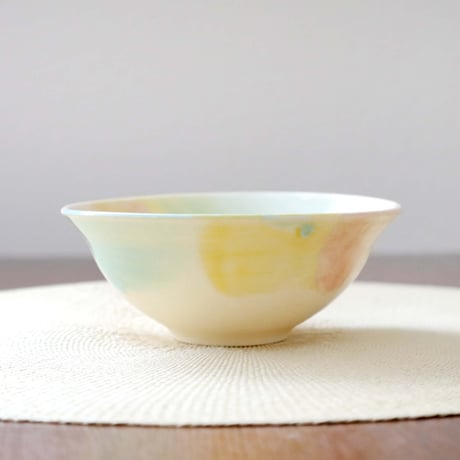 【SALE】生成色のマット釉と春色三彩のリム碗