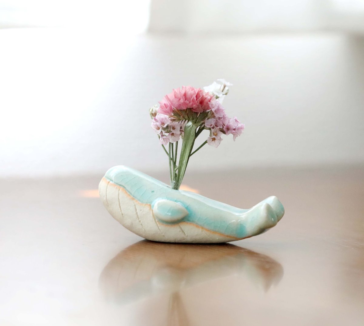 確認用妻の作った白いクジラの花器一輪挿しドライフラワー陶芸