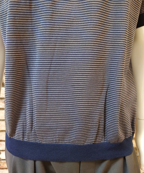 【Augusto.R】Washable Striped "NumA" neck knit Navy × Charcoal