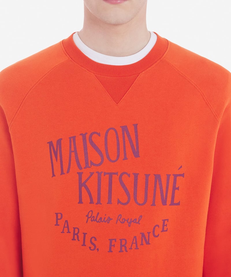 MAISON KITSUNE】PALAIS ROYAL CLASSIC SWEATSHIRT...