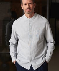 【About Companions】Brushed oxford stand-up collar shirt Nathan in striped vintage blue