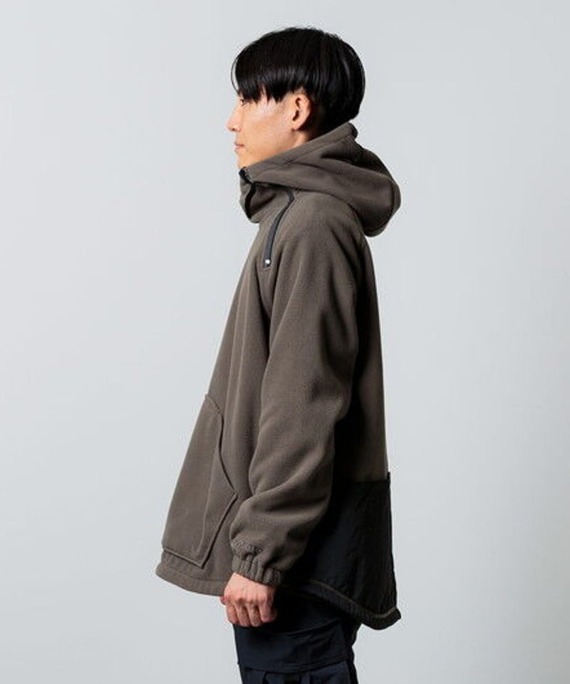 narifuri × WILD THINGS】 POLARTEC ハーフジップパーカー |