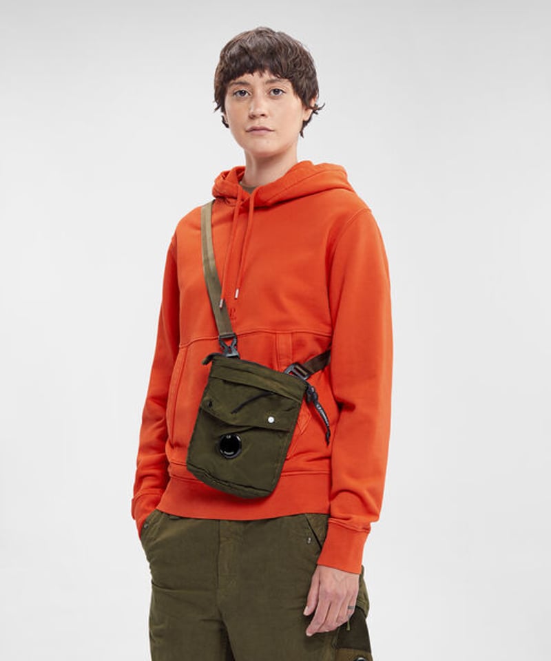 C.P.COMPANY】Nylon B Crossbody Pouch | MICHELLE C.P.COMPANY】Nylon B Crossbody Pouch | MICHELLE