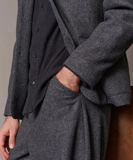 【About Companions】Lambswool trousers Carlo in anthracite