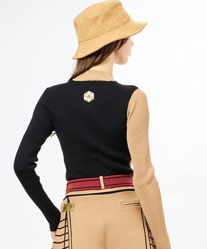 SY32 MサイズベージュPANEL BORDER SWEATER
