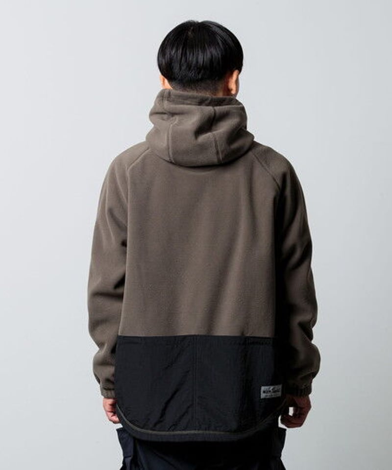 narifuri × WILD THINGS】 POLARTEC ハーフジップパーカー |