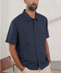 【About Companions】Linen Blend Short-Sleeve Shirt Klaas in cold navy