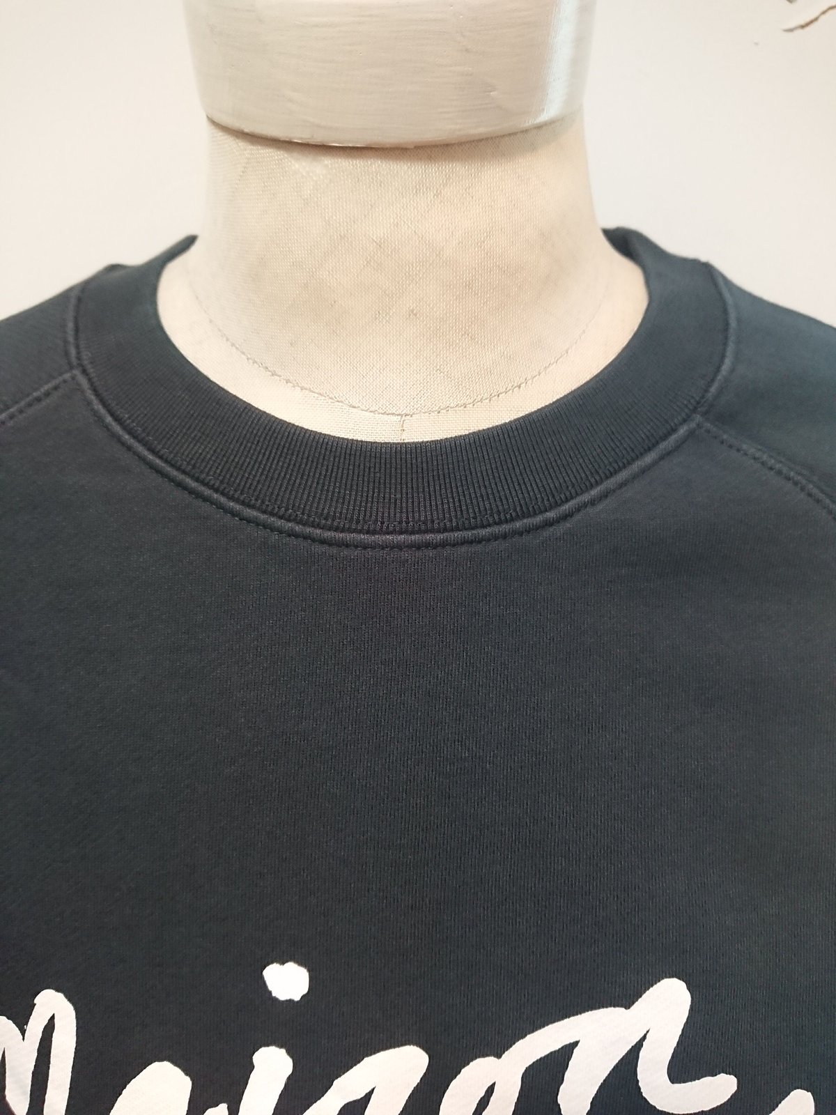 MAISON KITSUNE】 HANDWRITING CLEAN SWEATSHIRT |