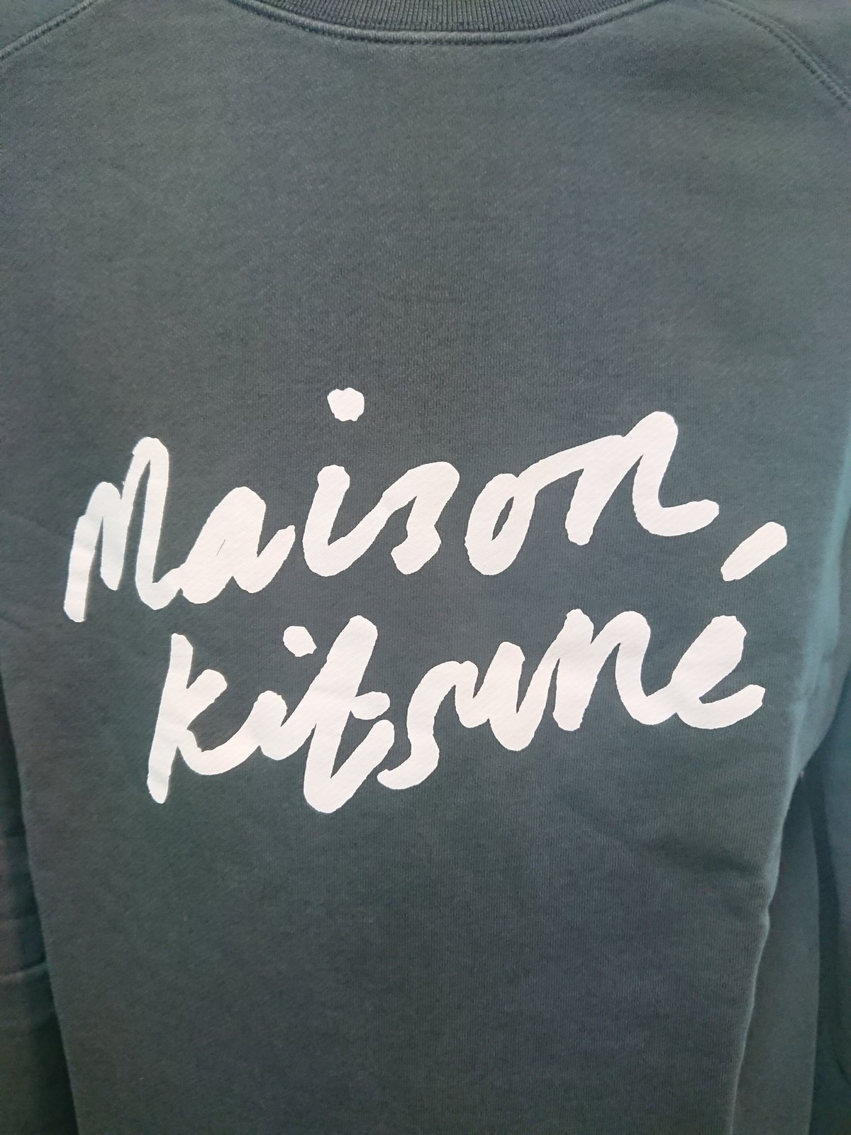 MAISON KITSUNE】 HANDWRITING CLEAN SWEATSHIRT |