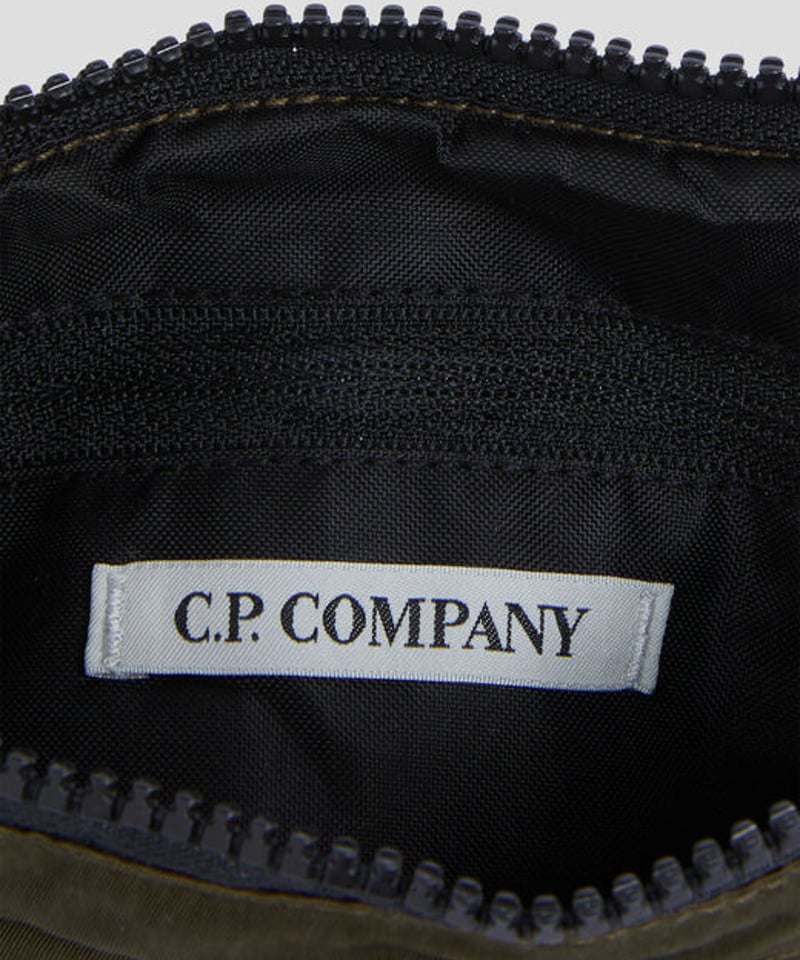 C.P.COMPANY】Nylon B Crossbody Pouch | MICHELLE...