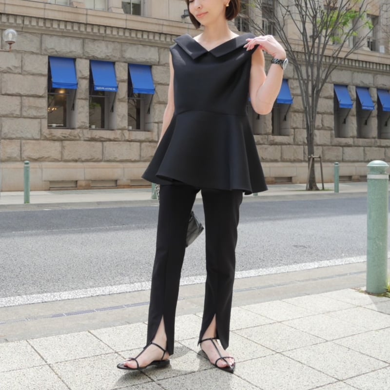 トップス Heve two charm blouse two charm blouse ブラック | HEVE