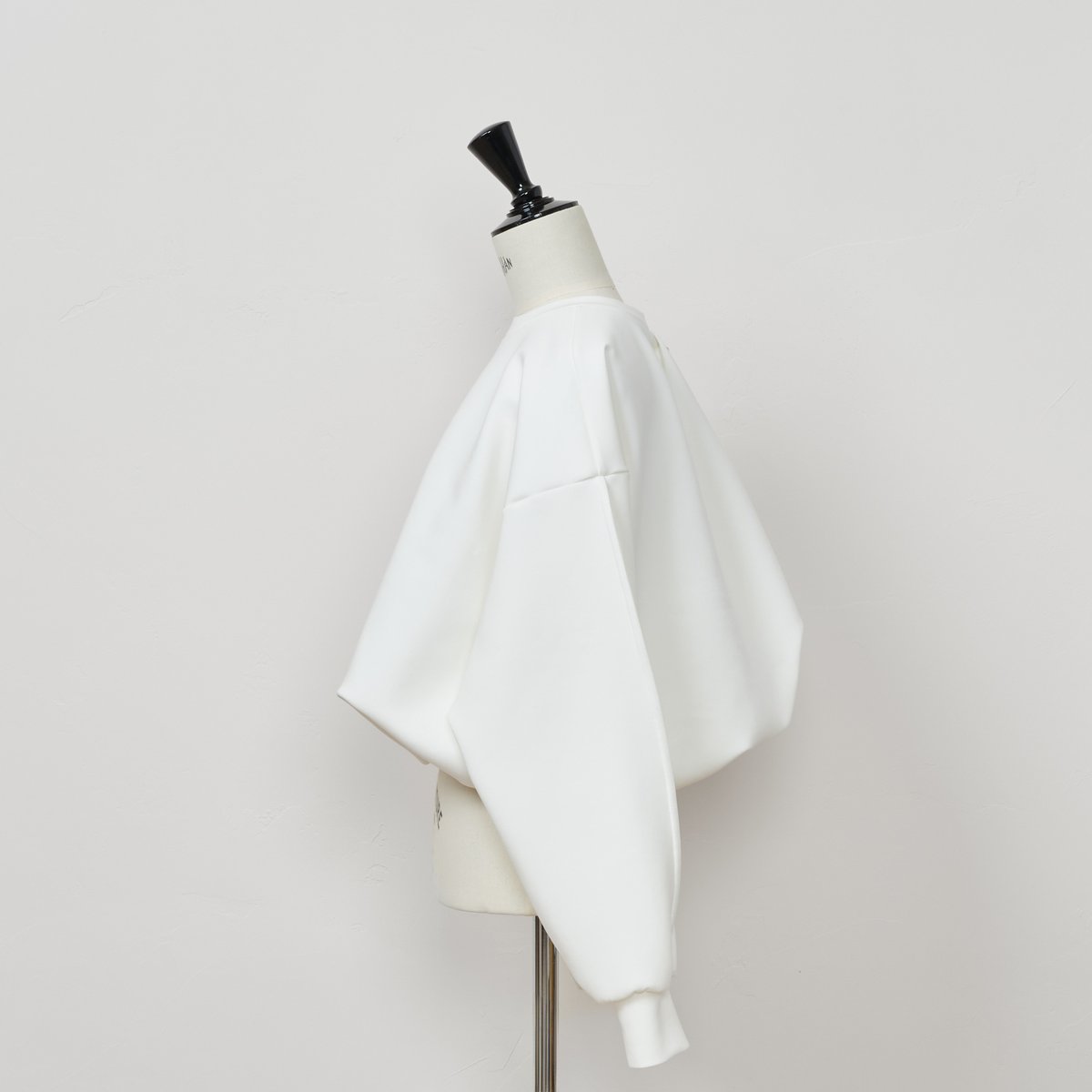 予約】Cloud Balloon Sweat white | HEVE