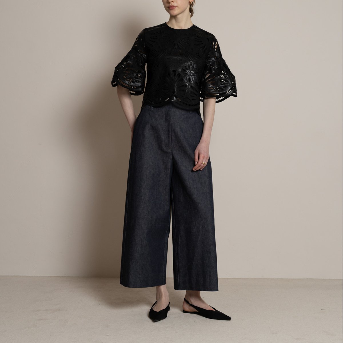 予約】Elegant Line Denim indigo | HEVE