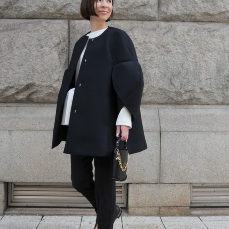 Tulip Sleeve Bonding Coat | HEVE