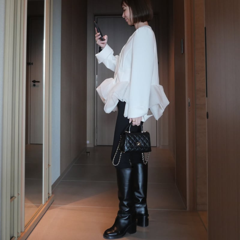 新品未使用タグ付き　HEVE Prima Peplum JK Black 38 楽しみにしてた @heve.jp Prima Peplum JK black 一目惚れだった