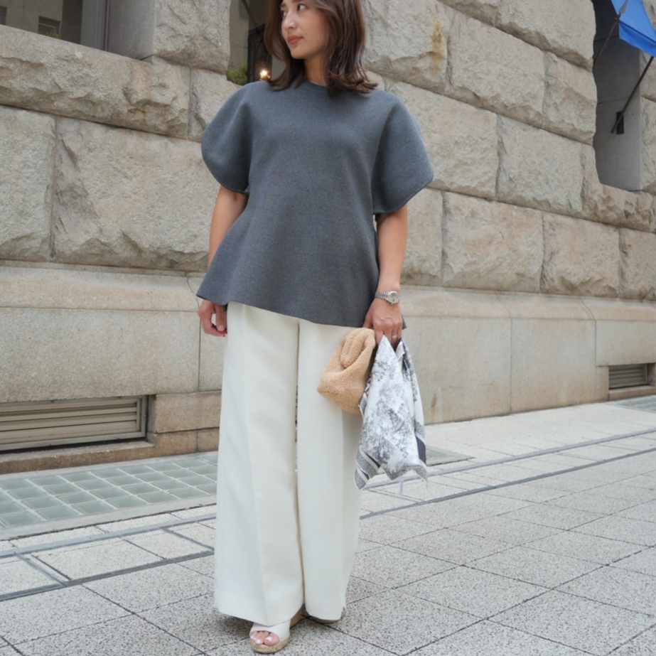 【 kkさま専用】HEVE Arch Peplum knit Arch Peplum knit ivory | HEVE