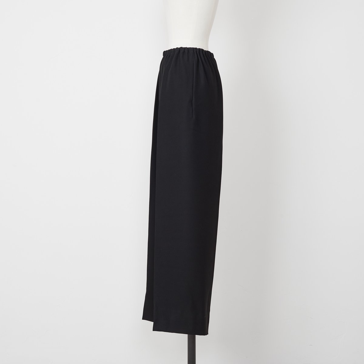 予約】Relax Pants black | HEVE