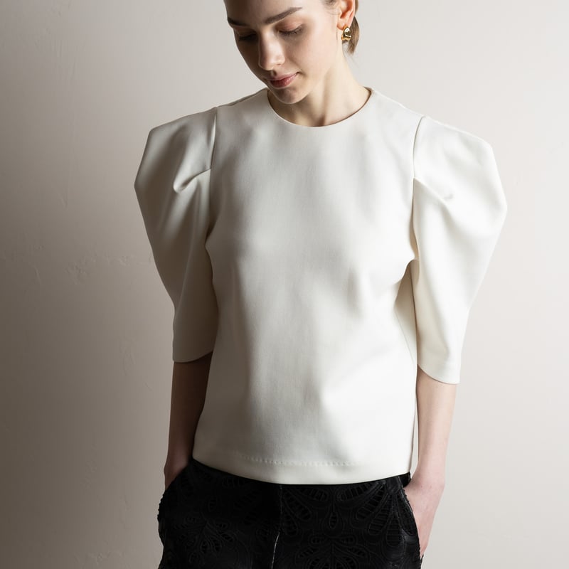予約】Puff Shoulder Tops white | HEVE