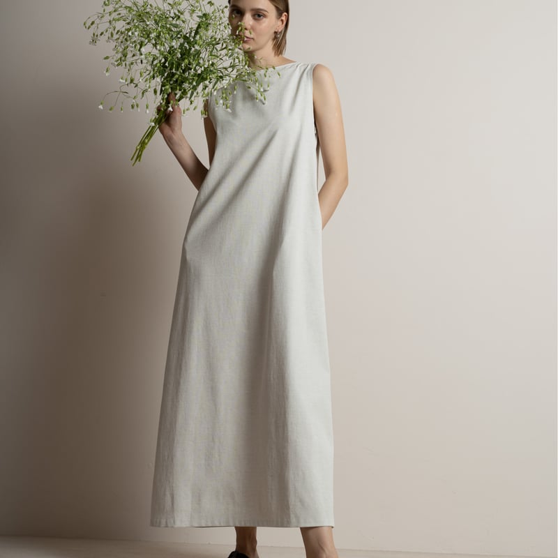 two charm dress サンド | HEVE