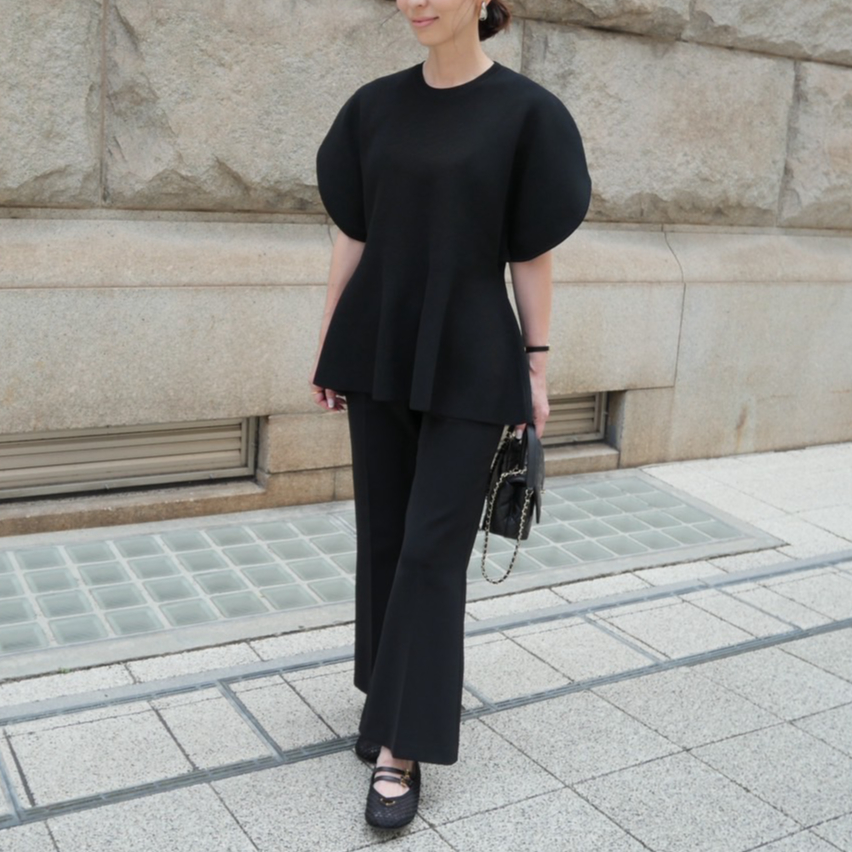 Heve ハートネットペプラムブラウス　ブラック Arch Peplum knit black | HEVE