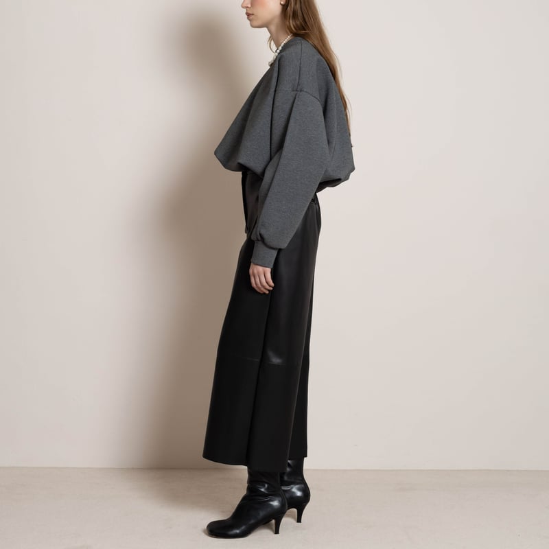 予約】Cloud Balloon Sweat charcoal | HEVE