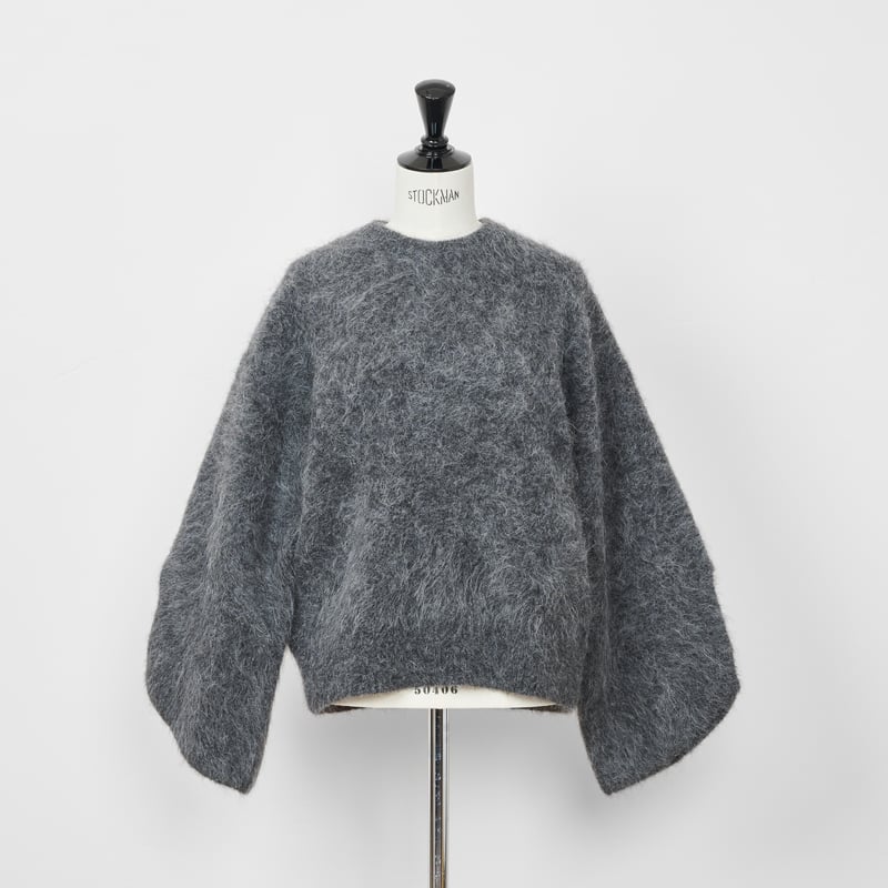 Tulip Sleeve Alpaca Knit charcoal | HEVE