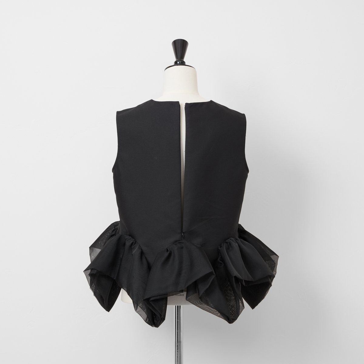 Prima Peplum Sleeveless black | HEVE