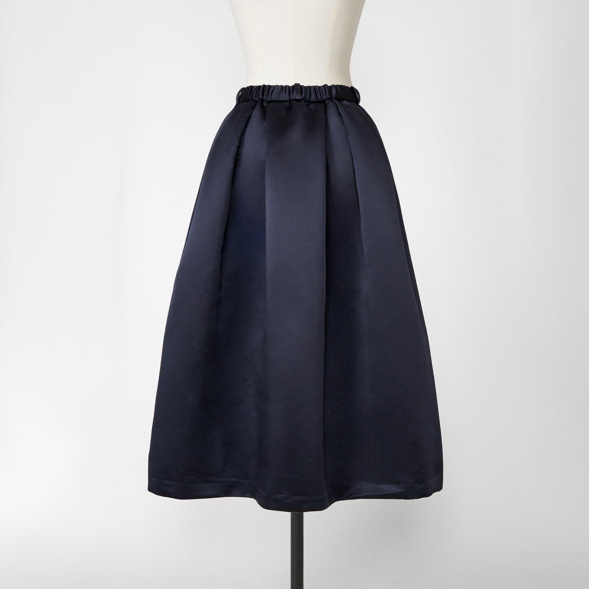 Heve ヘイヴ　サテンドレスタックスカート　36 satin dress 予約】Satin Dress Tuck SK navy | HEVE