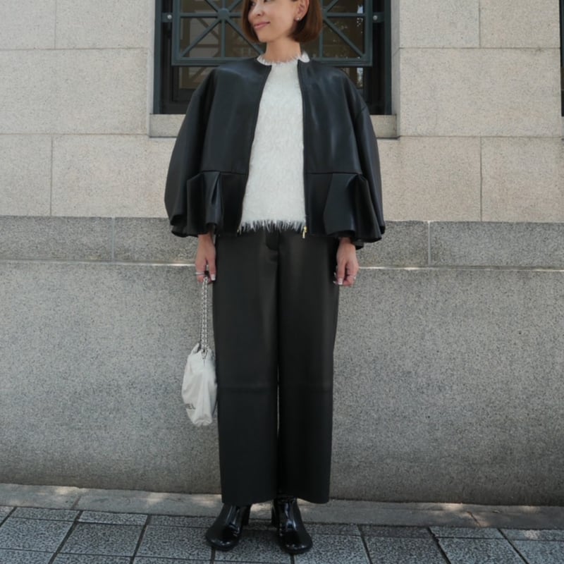 Heve【新品】Petal Form Blouson　ペプラムレザーblack Petal Form Blouson black | HEVE