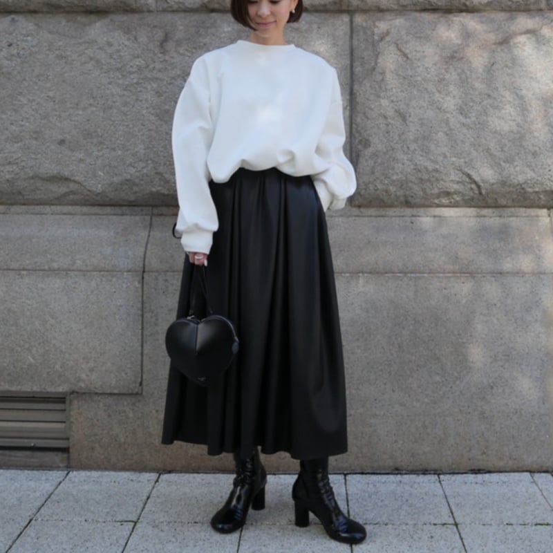 予約】Cloud Balloon Sweat white | HEVE