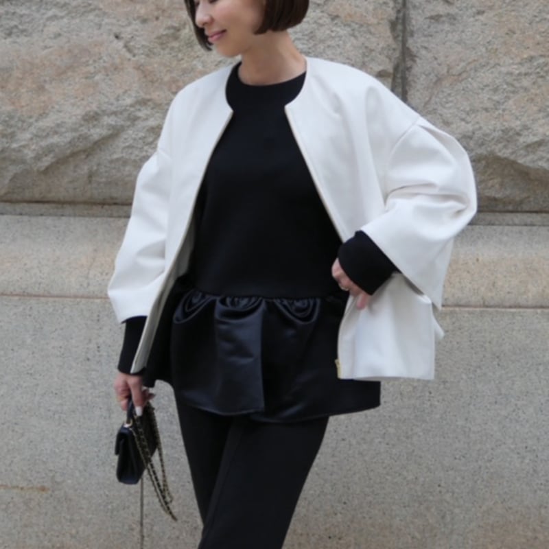 Ripple Peplum Blouse black | HEVE