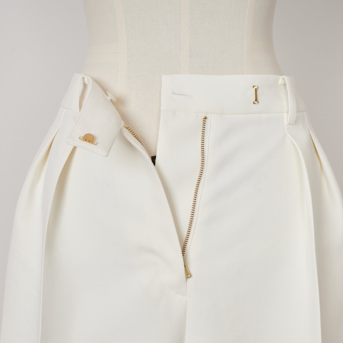 Scalpt Press PT white | HEVE