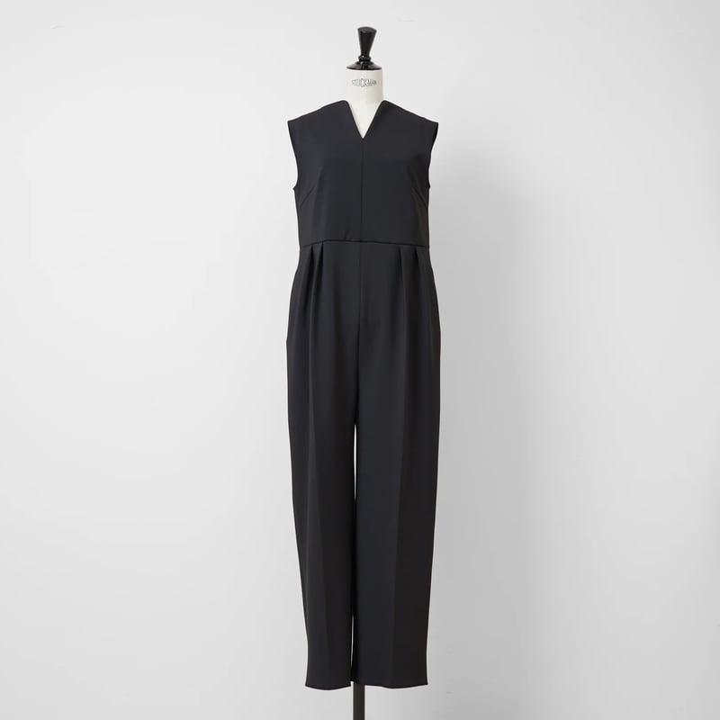 Heart neck all-in-one black | HEVE