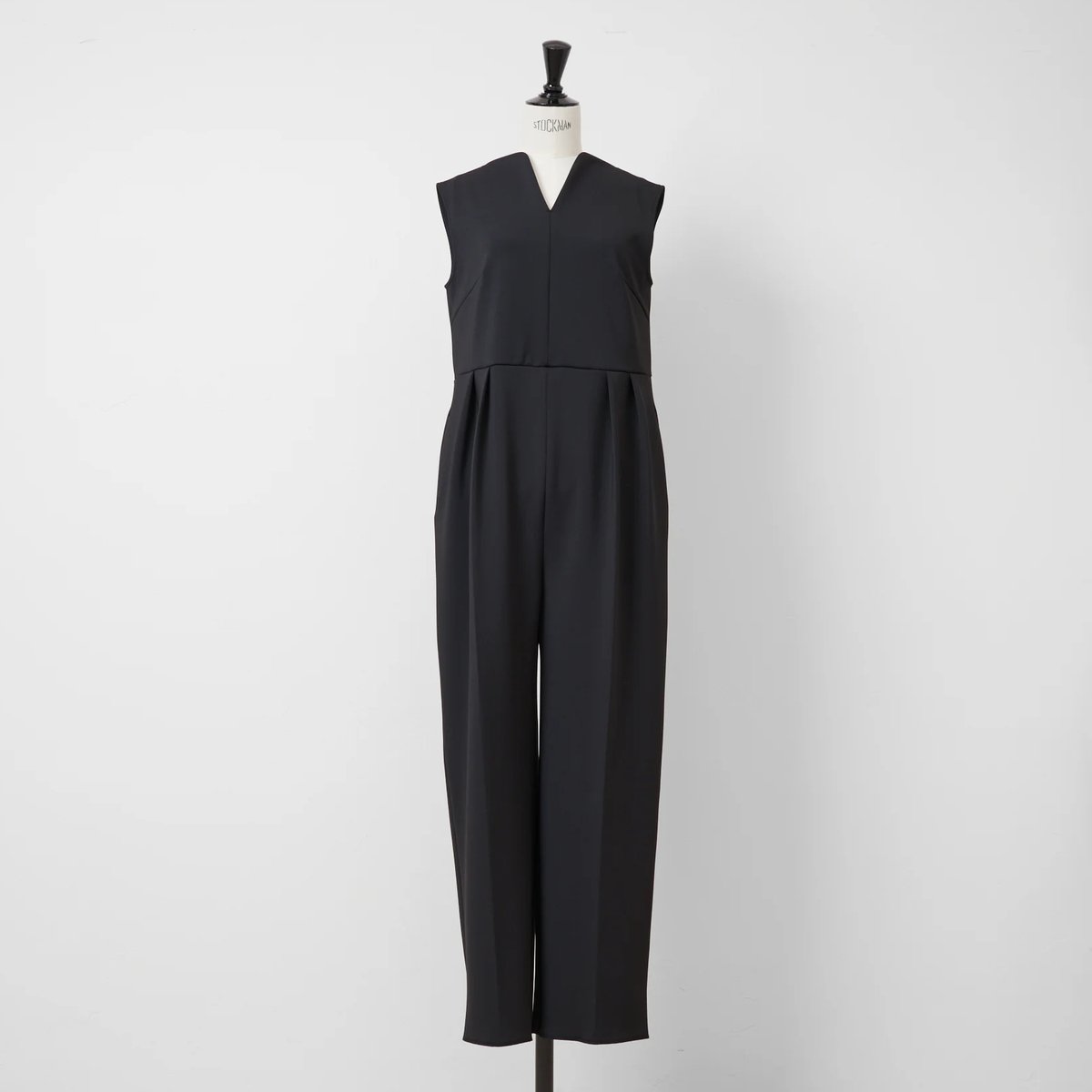 Heve へイヴ　ハートネックオールインワン 36 ブラック Heart neck all-in-one black | HEVE