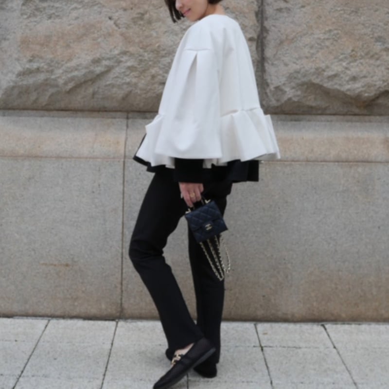 Ripple Peplum Blouse black | HEVE