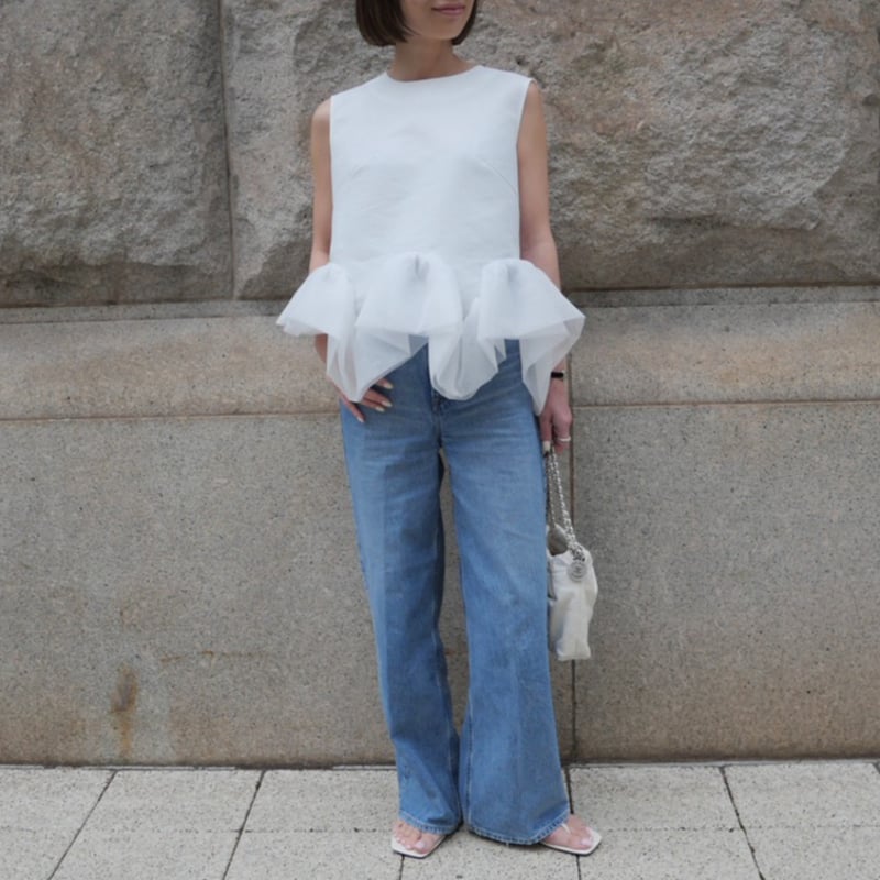 Prima Peplum Sleeveless white | HEVE