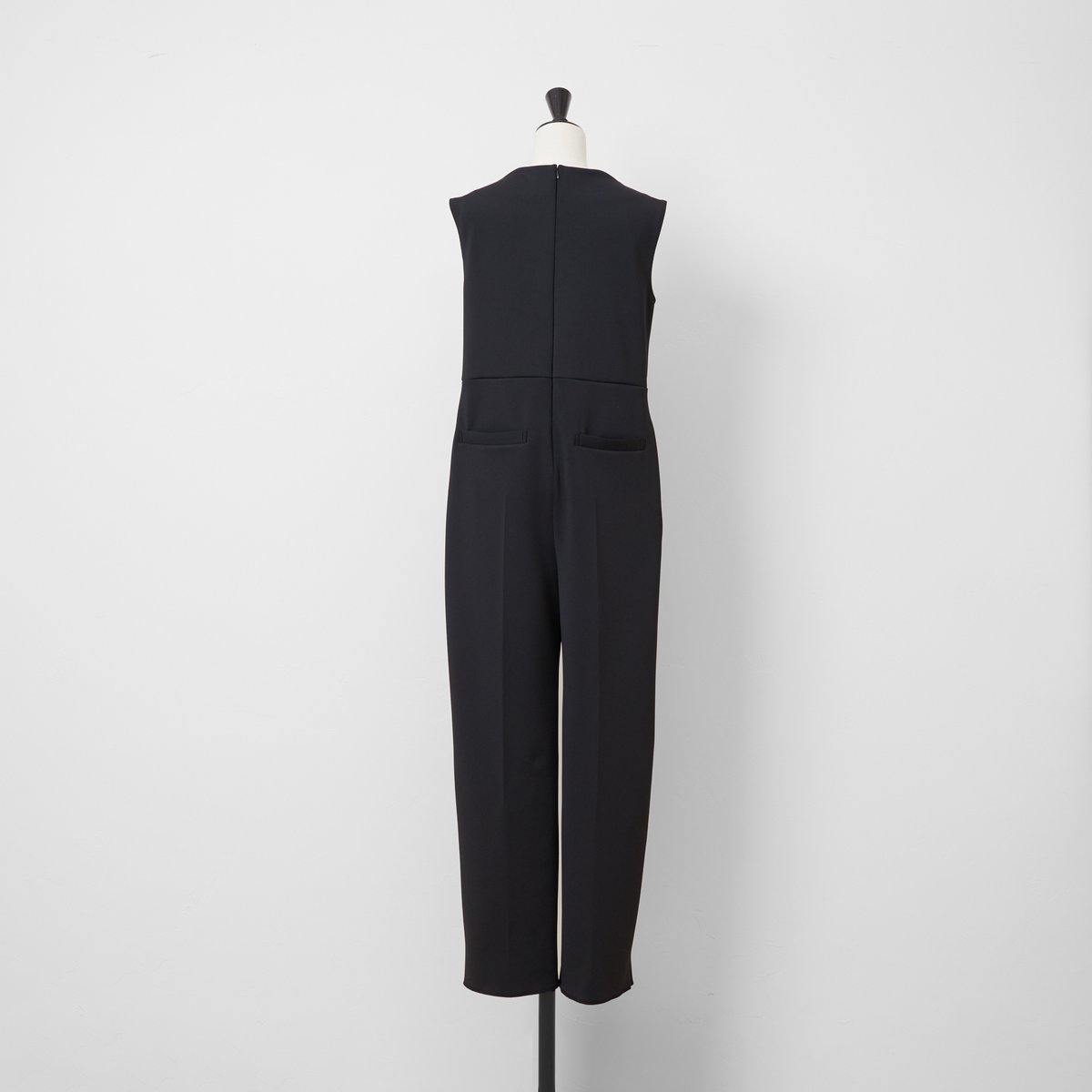 Heart neck all-in-one black | HEVE