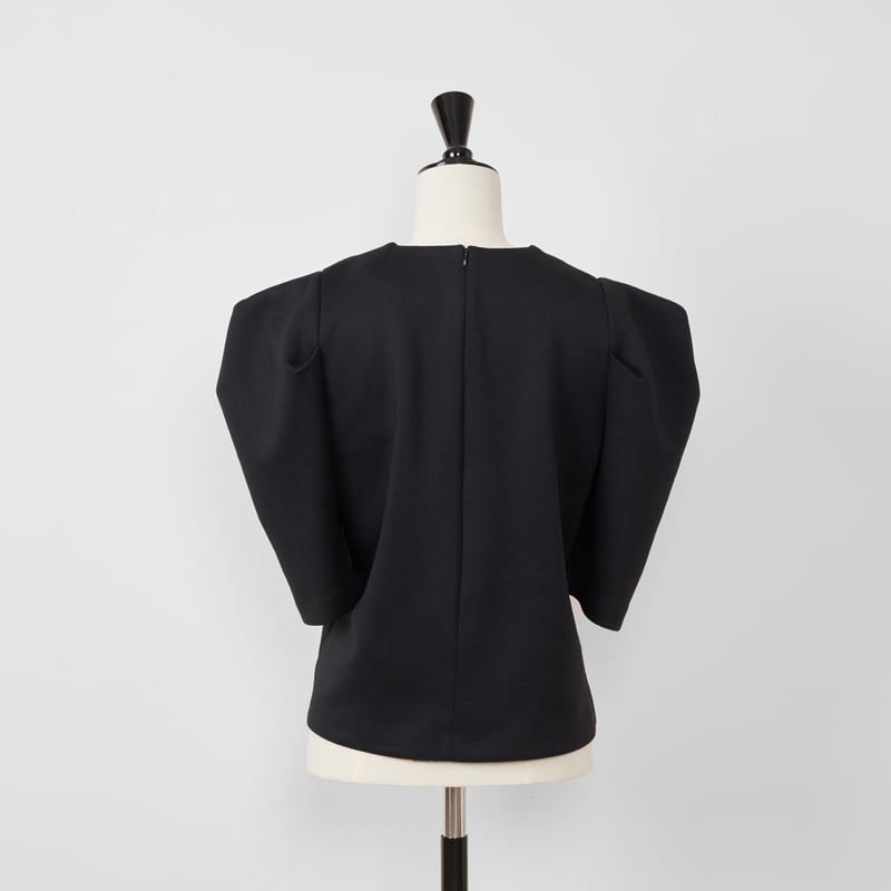 予約】Puff Shoulder Tops black | HEVE