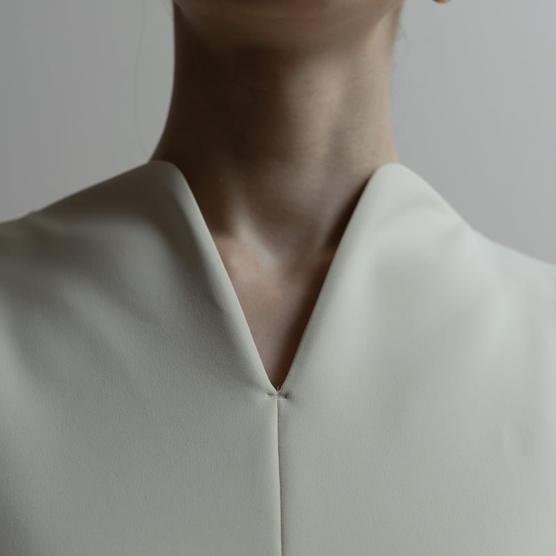 Heart neck all-in-one ecru | HEVE