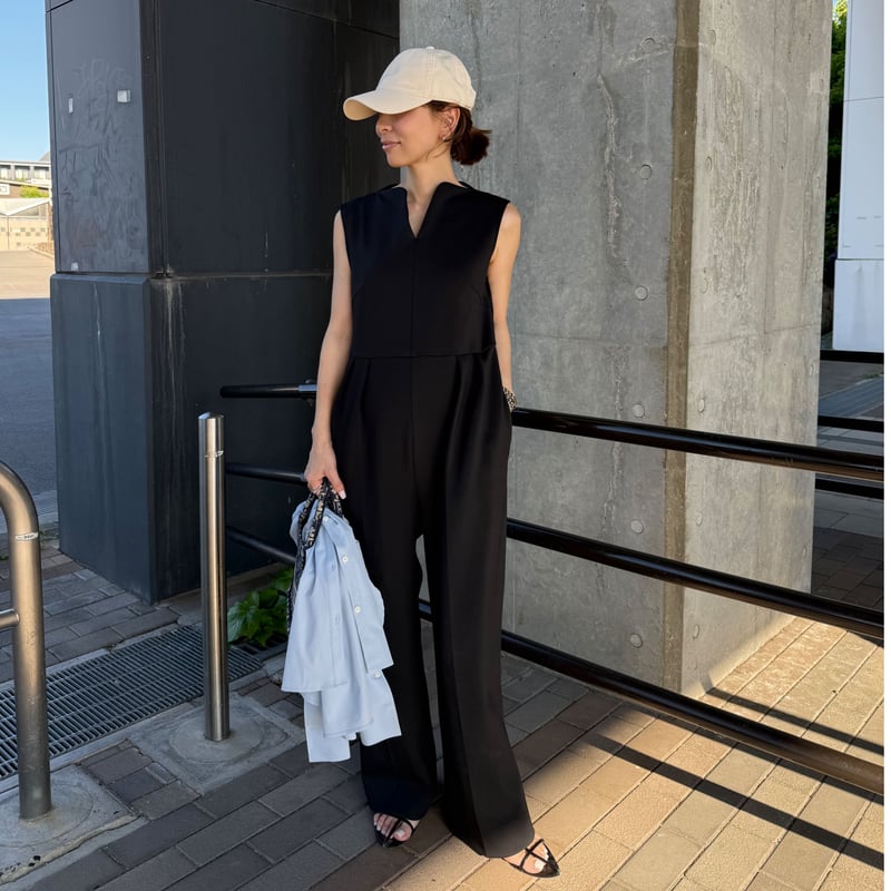 Heart neck all-in-one black | HEVE