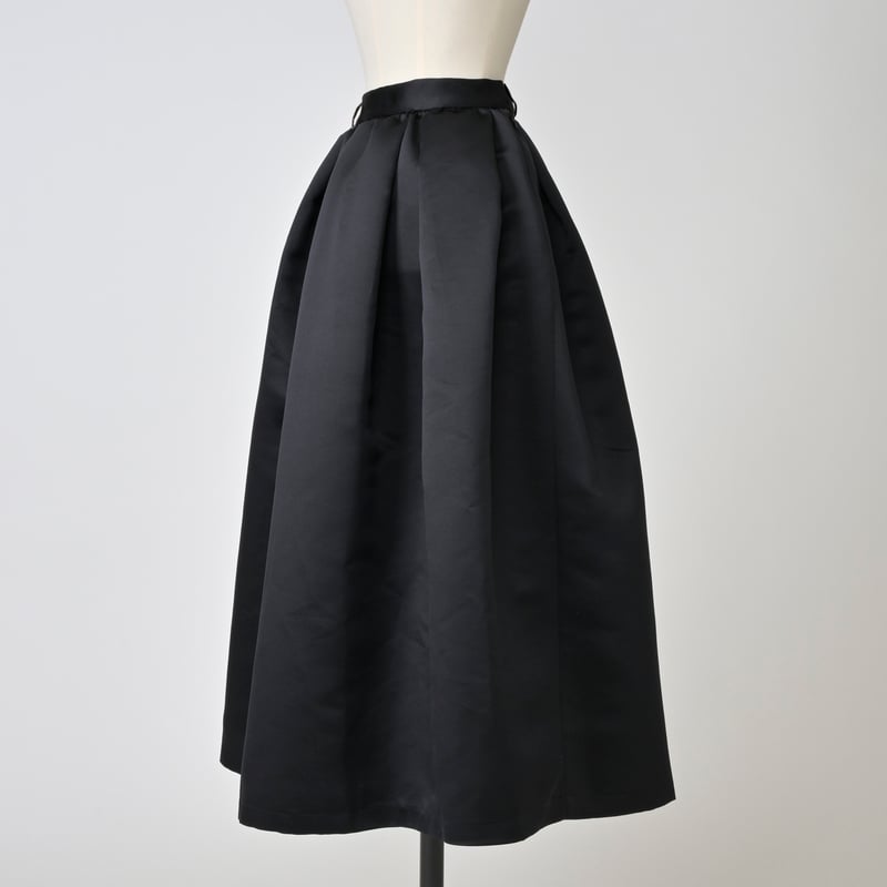 スカート Heve Tuck Flare Leather SK black36 予約】Satin Dress Tuck SK black | HEVE