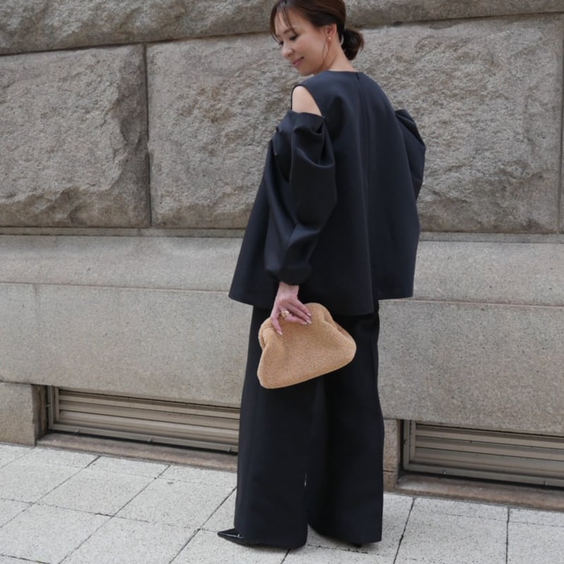 heve カットオフショルダーブラウス Heve カットオフショルダーブラウス バニラ - メルカリ