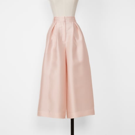 CATEGORY BOTTOMS | HEVE