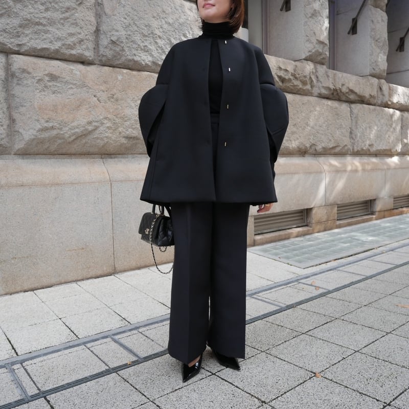 Tulip Sleeve Bonding Coat | HEVE