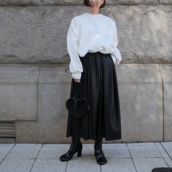 heve へイヴ　Cloud Balloon Sweat black 予約】Cloud Balloon Sweat white | HEVE