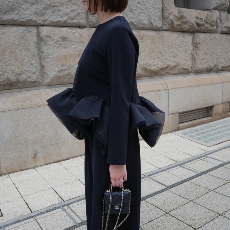 3月下旬発送】Prima Peplum BL navy | HEVE